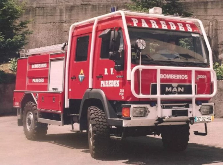 bombeiros paredes_large